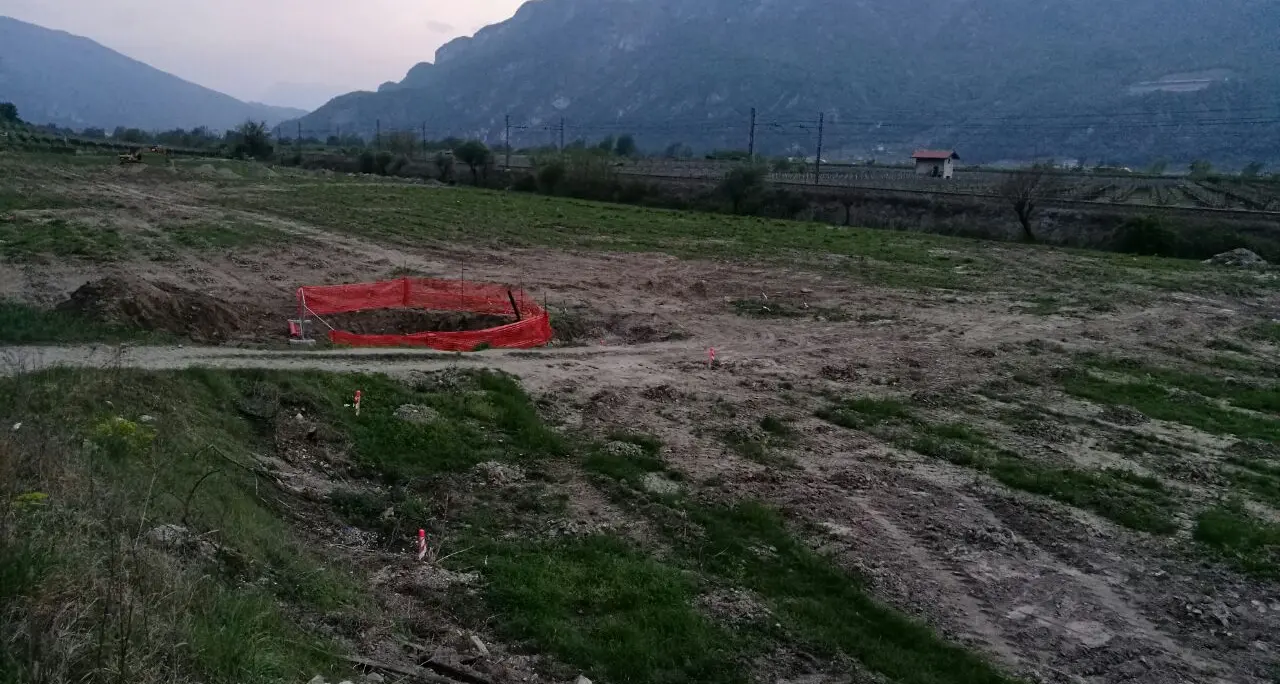 Bomba d'aereo nel cantiere del depuratore