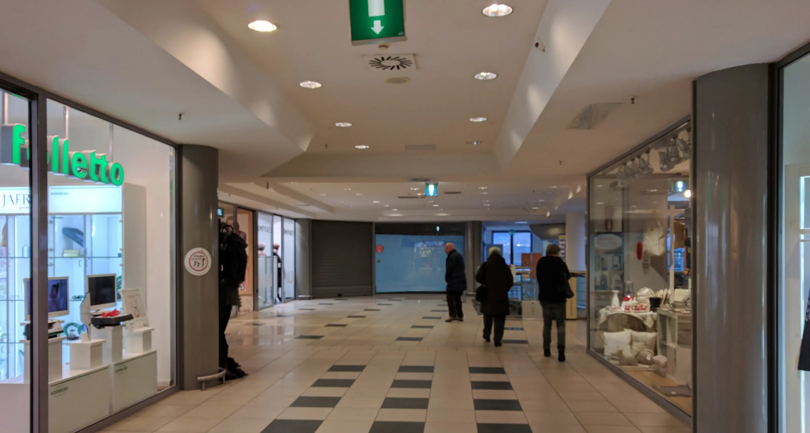 Shop Center chiuso a Pasquetta Ma poi sarà un tour de force