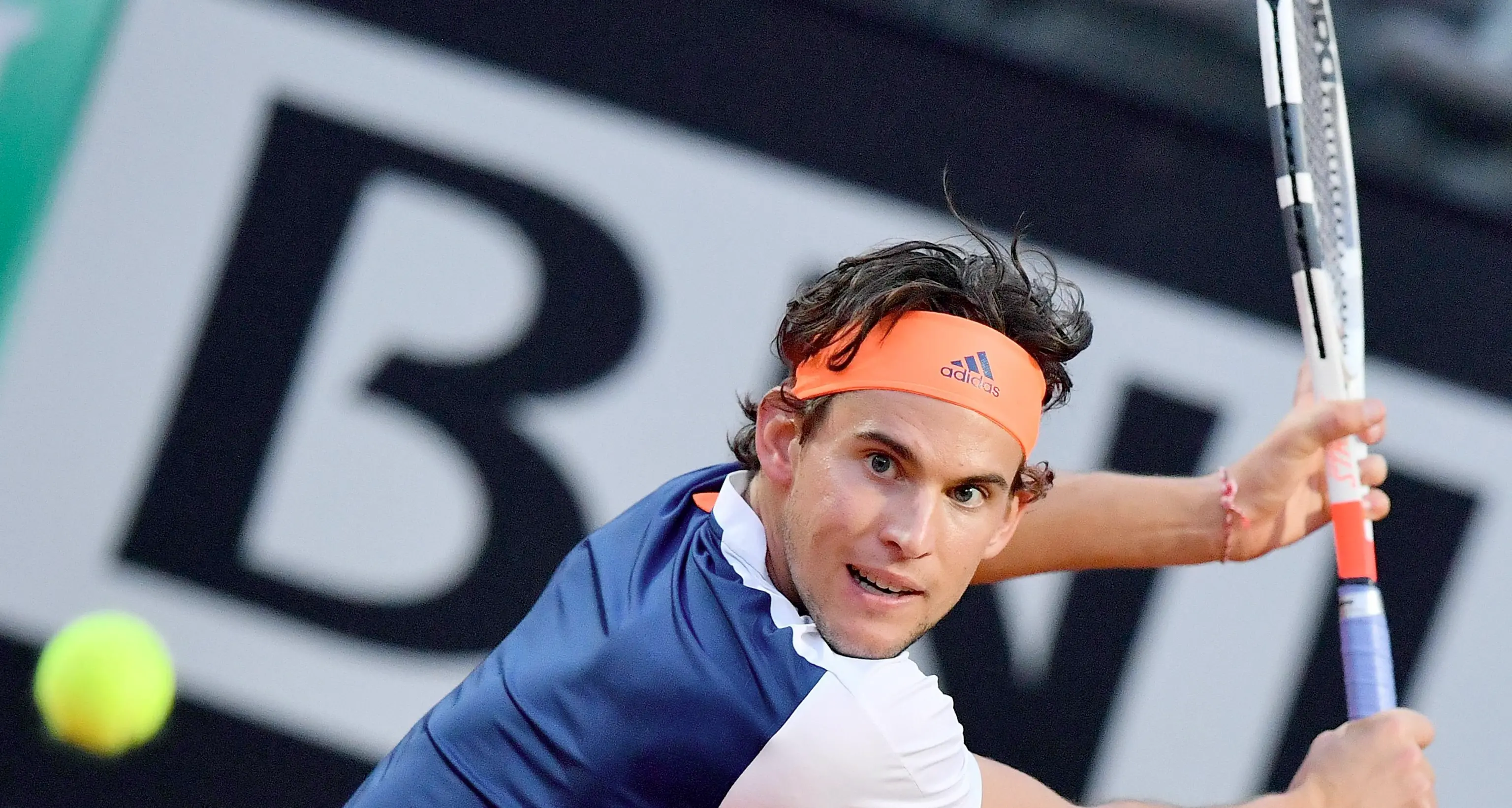 Djokovic e Zverev domani in finale a Roma Schiantato Thiem e battuto Isner in tre set