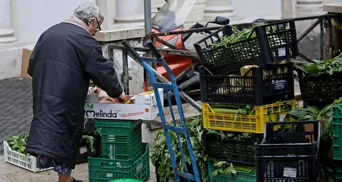 Più di 1200 poveri trentini seguiti ogni anno dalla Caritas un terzo sono genitori soli con figli