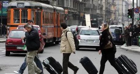 Honolulu vieta gli smartphone agli incroci
