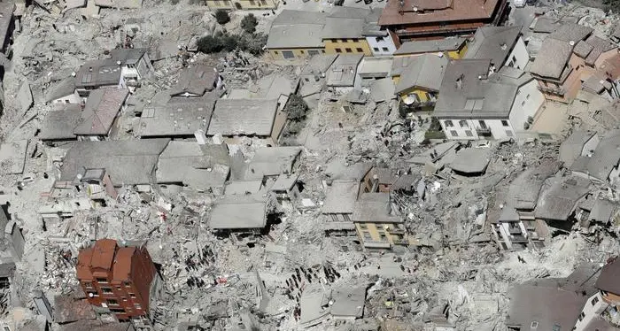 Terremoto: Amatrice come L'Aquila, l'imprenditore che ride