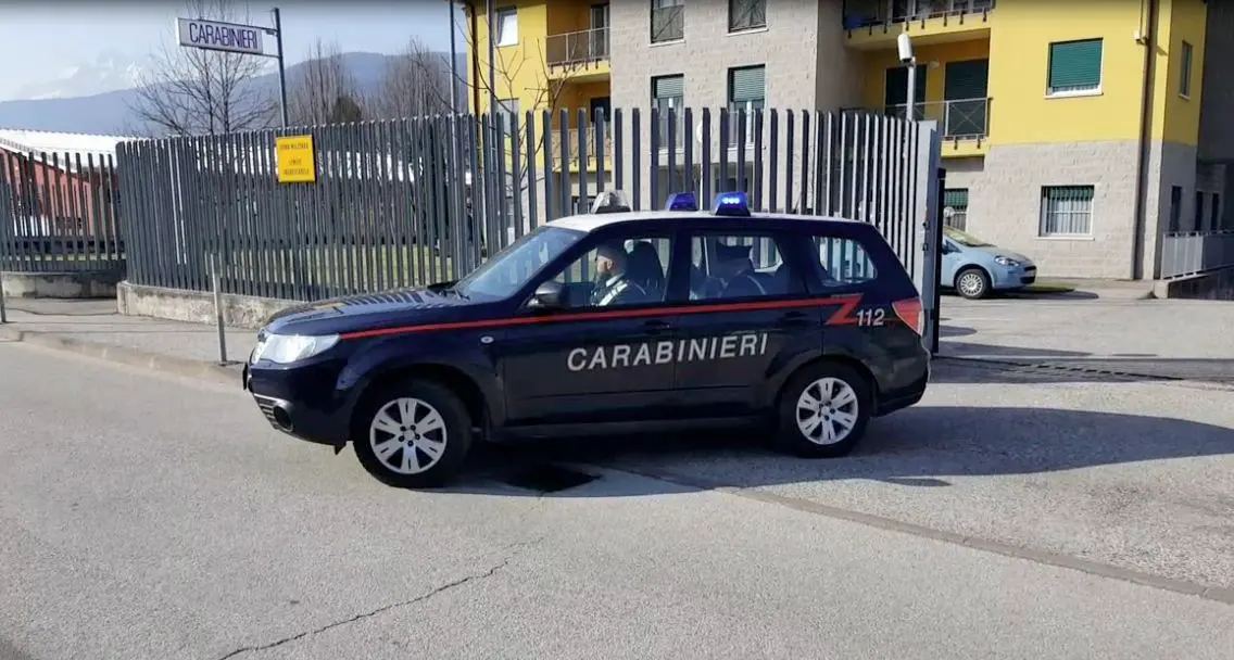 Borgo, spacciatore in fuga i carabinieri trovano l'hashish