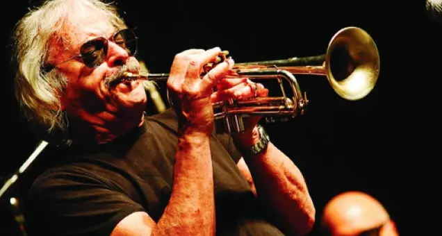Uri Caine e gli altri, in riva al lago