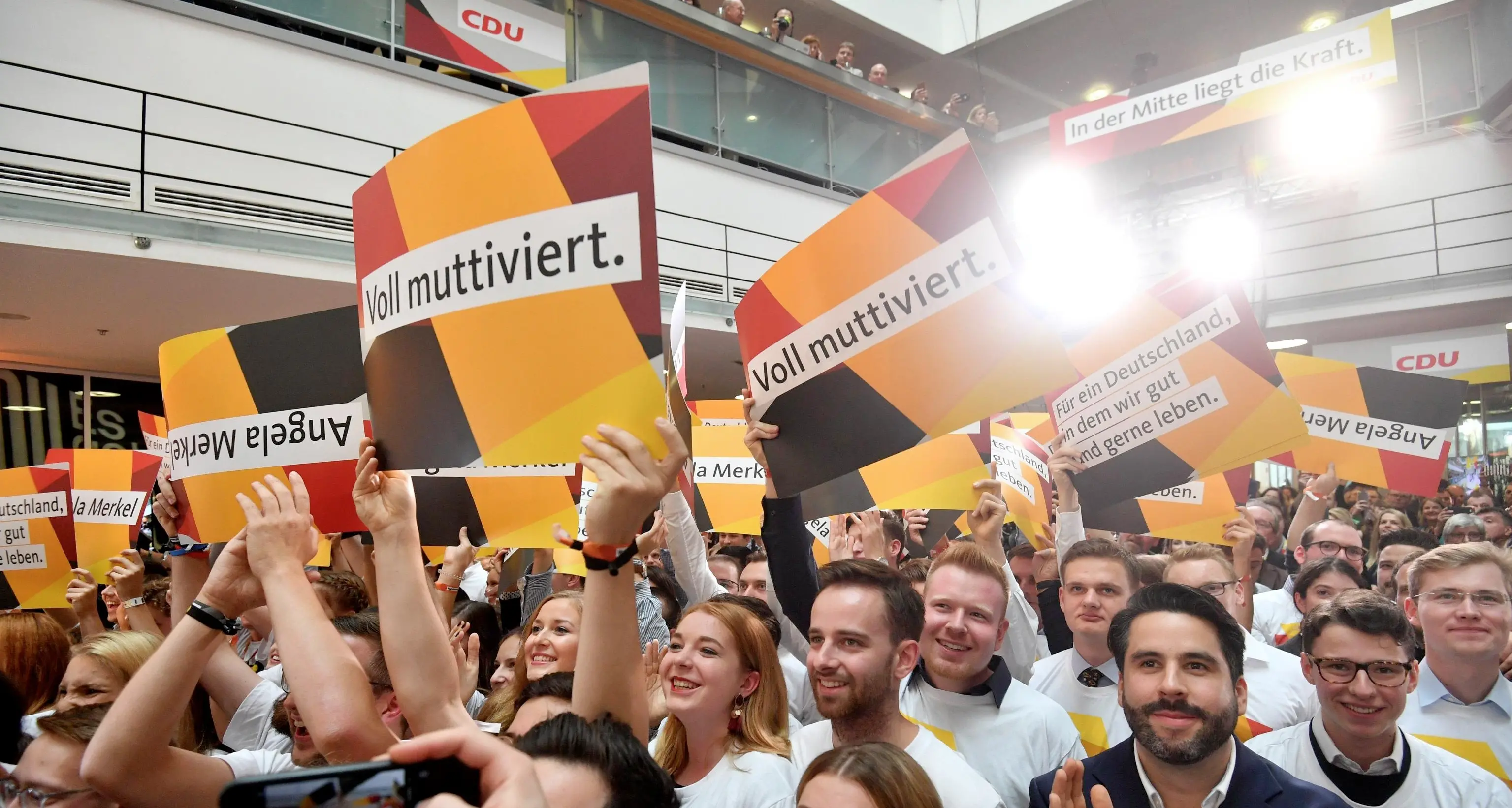 Germania, exit poll: vince Merkel Crollo Spd, vola l'ultradestra