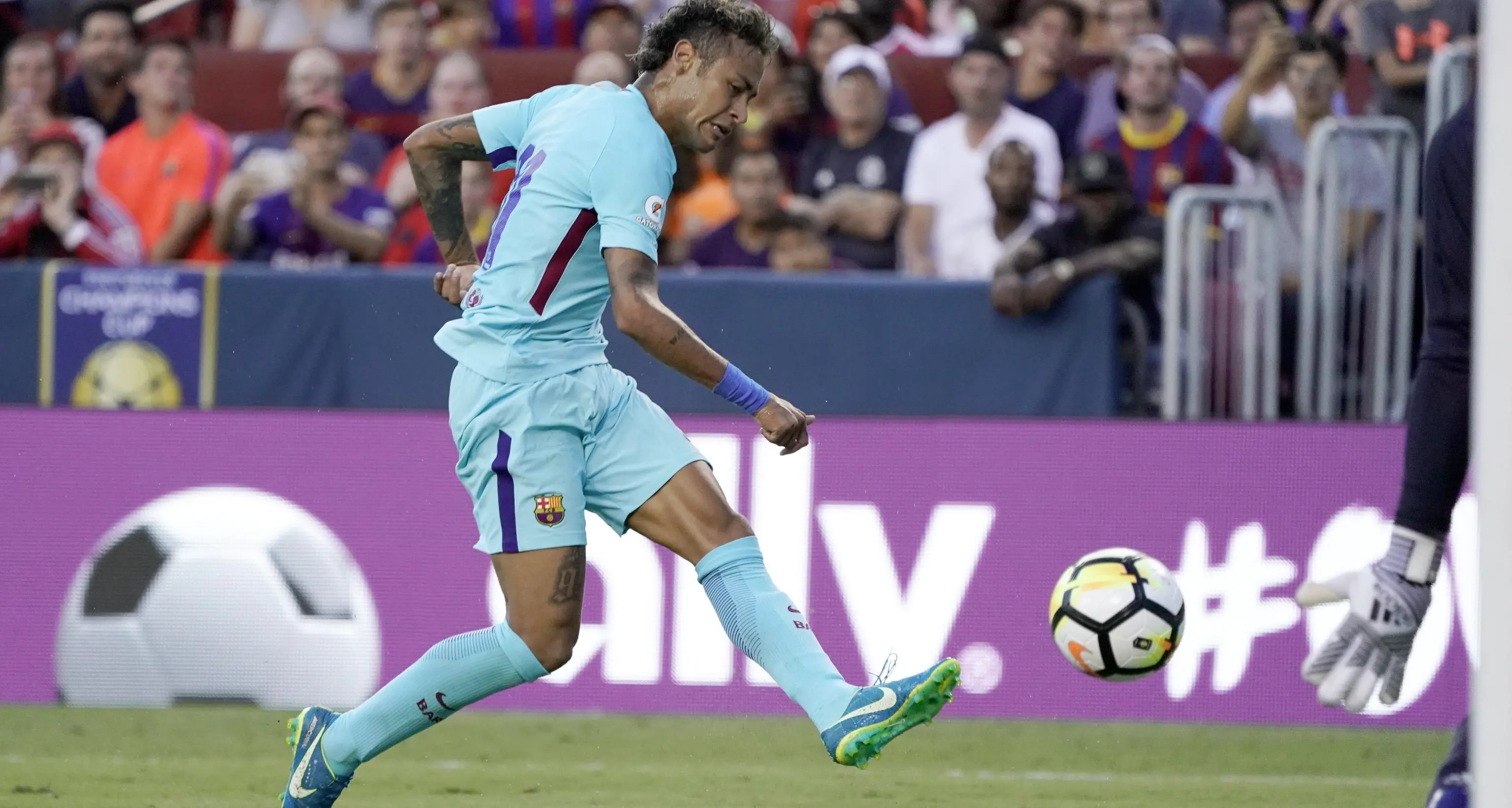 Il Barca annuncia: Neymar al Psg Pagherà la clausola di 222 milioni
