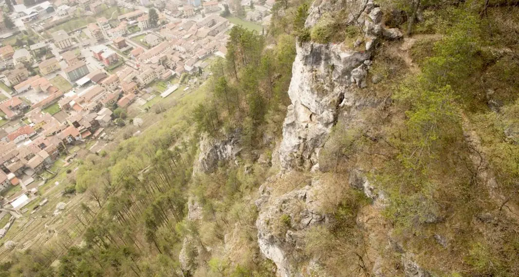 Per la demolizione del diedro area rossa e 170 evacuati