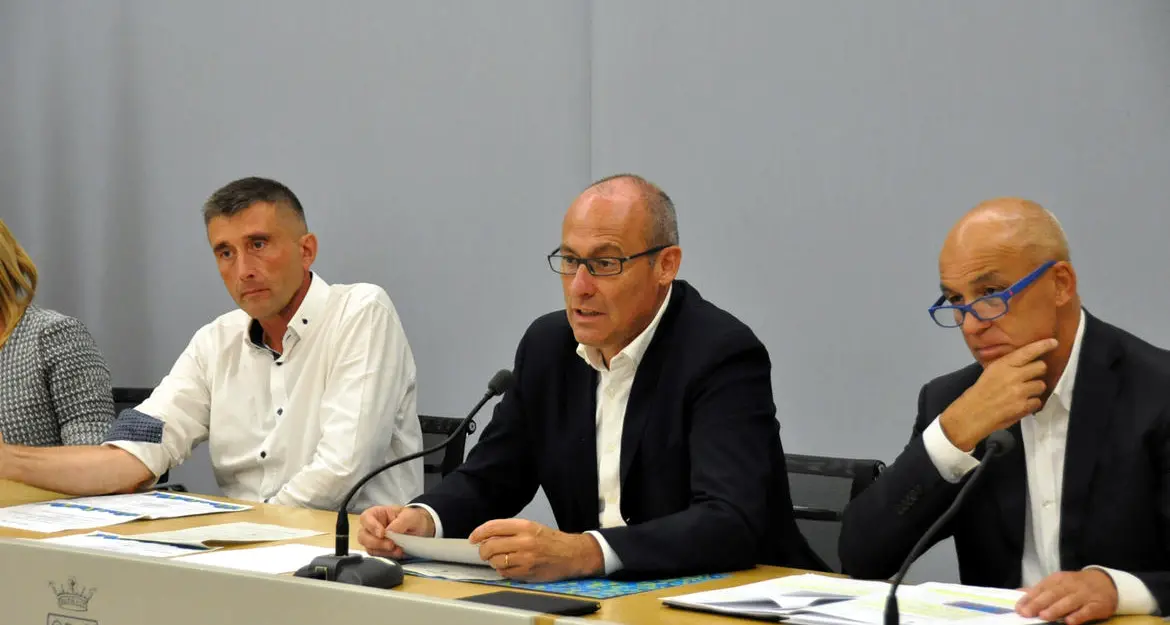 Politici, ecco i rimborsi spese per i viaggi Gilmozzi al primo posto, poi Rossi e Dallapiccola