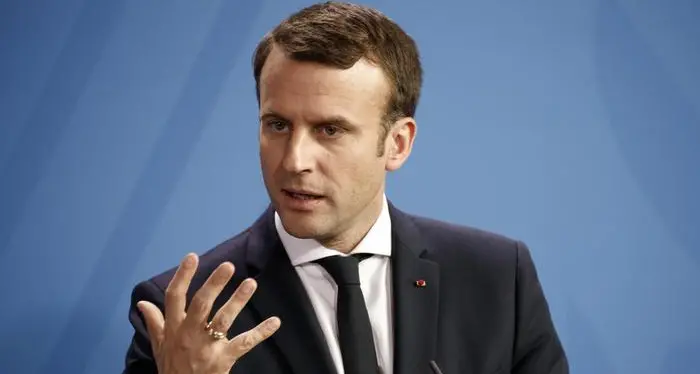 Macron: «Sui migranti, sbloccare dibattito tossico»