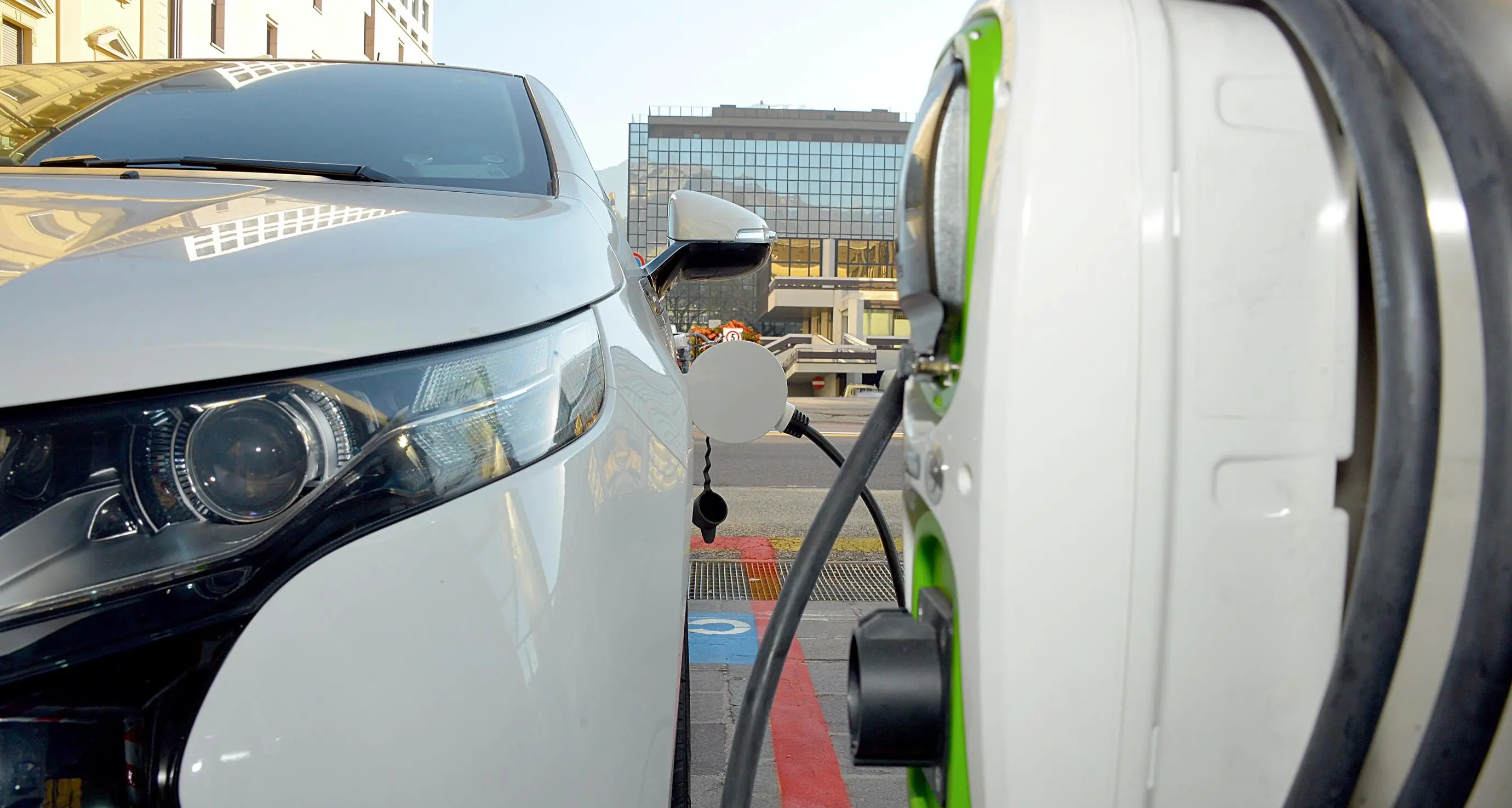 Mobilità elettriica, varato un nuovo Piano provinciale