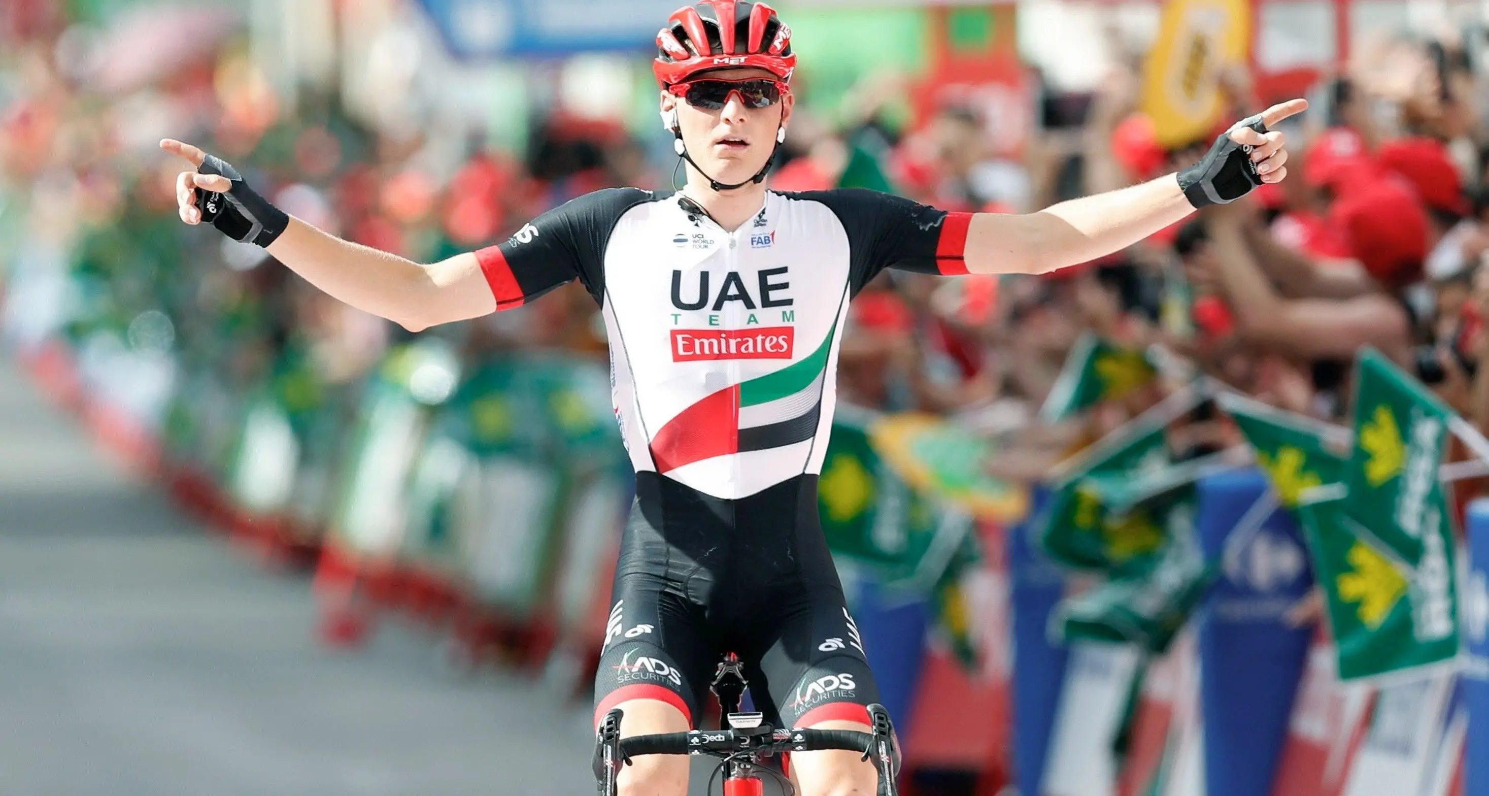 Vuelta, acuto di Mohoric Froome in rosso, Trentin in verde