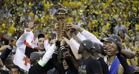 Nba: Golden State Warriors campioni