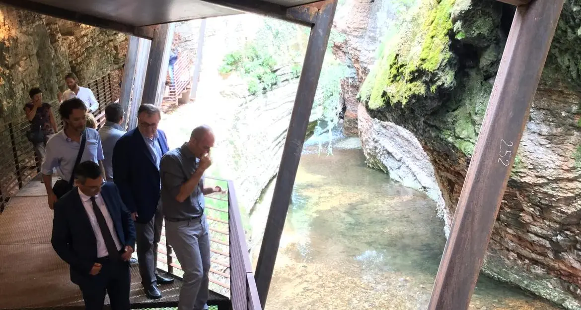 Riapre «l'Orrido» Cascata di Ponte Alto
