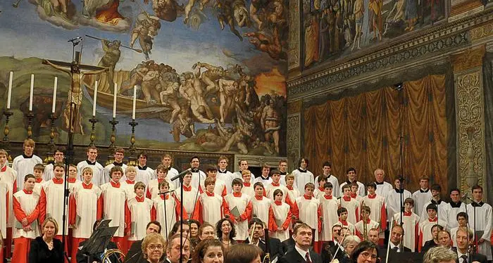 Ratisbona, 547 bambini del coro vittime di violenze