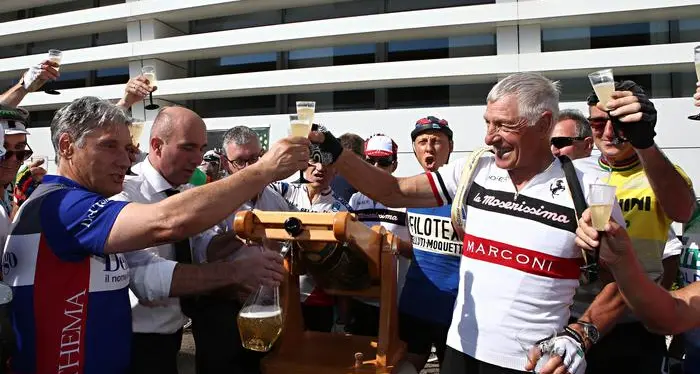 Moserissima, stretta di mano per Saronni e Francesco Moser