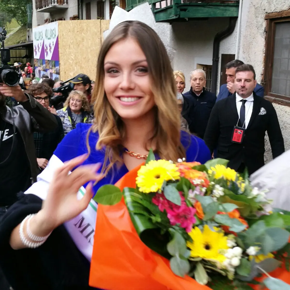 Una nuotata con Miss Italia per la staffetta della solidarietà