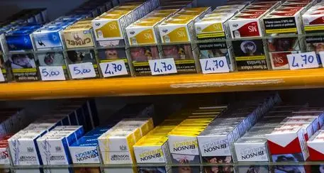 Fisco: meno un miliardo di entrate dai tabacchi nel 2017