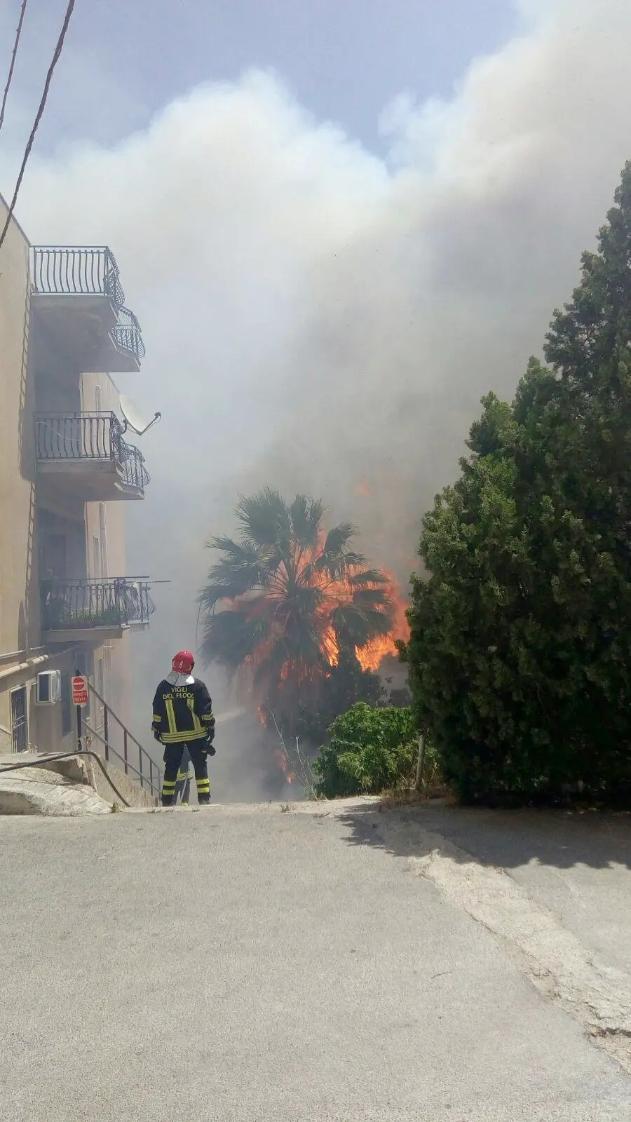 Ancora emergenza incendi Sciacca, raggiunte le case