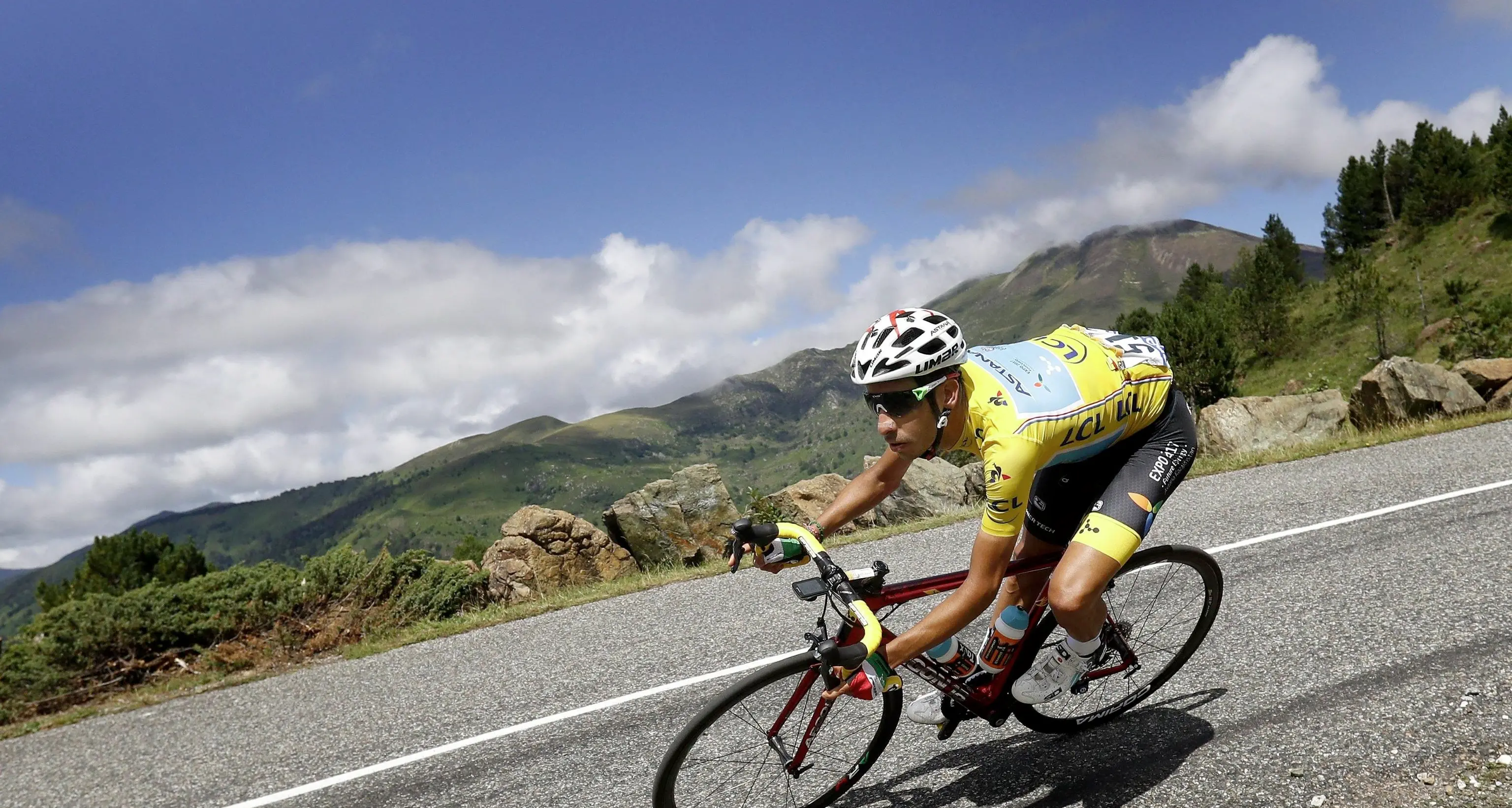 Tour, Aru in grande spolvero conserva la maglia gialla