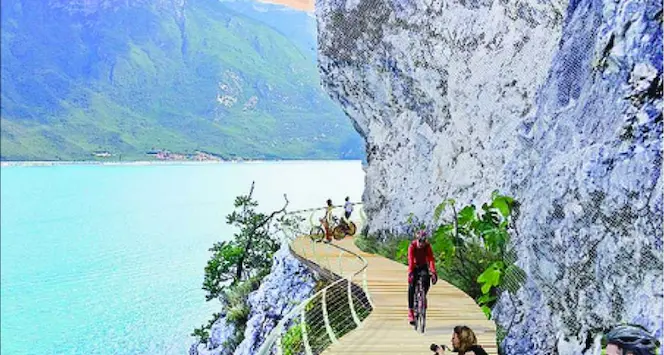Ok alla ciclabile sul Garda Roma finanzierà il 50%