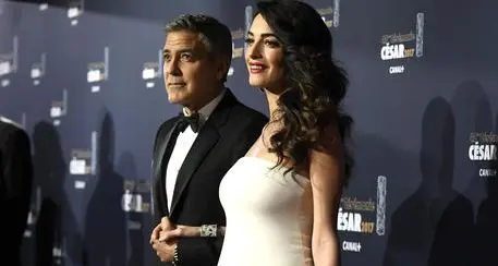 Pubblicate le prime foto dei suoi gemelli, Clooney annuncia causa