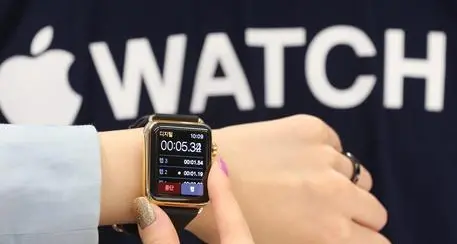 Apple Watch sarà autonomo, si connetterà senza iPhone