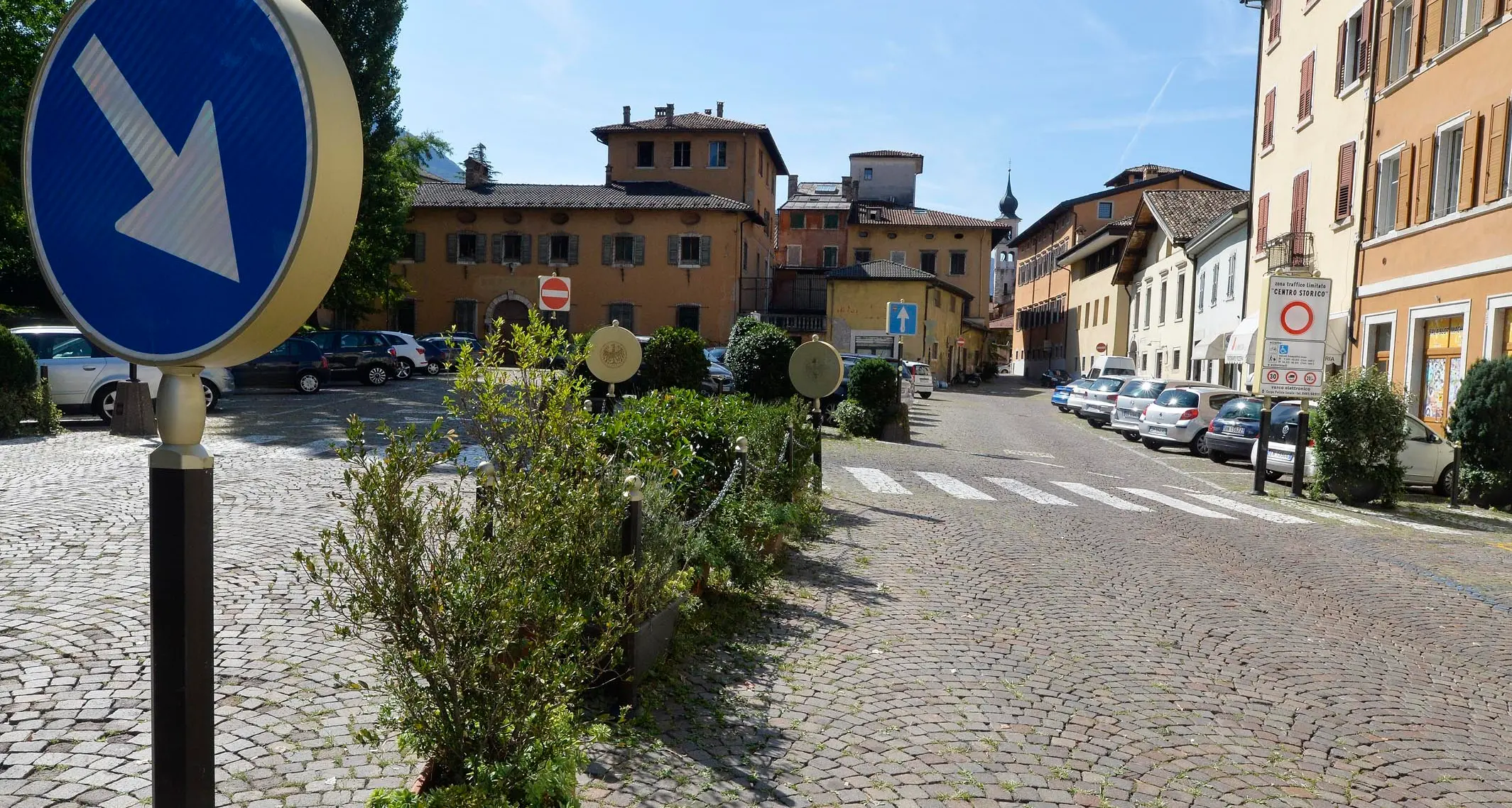 Tante promesse ma nessun passo concreto Piazza della Mostra abbandonata a se stessa
