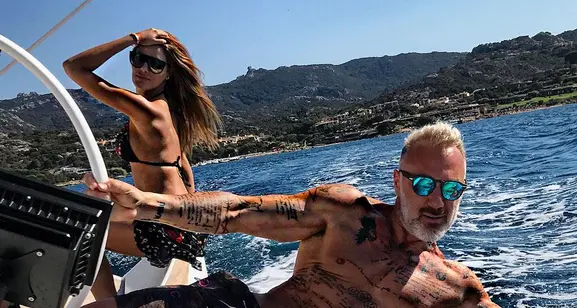 Sequestrati a Gianluca Vacchi ville, azioni e yacht per 10 milioni