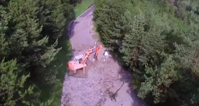 Allarme maltempo in Trentino Allagamenti a Baselga del Bondone Val d'Ampola, famiglia intrappolata in casa