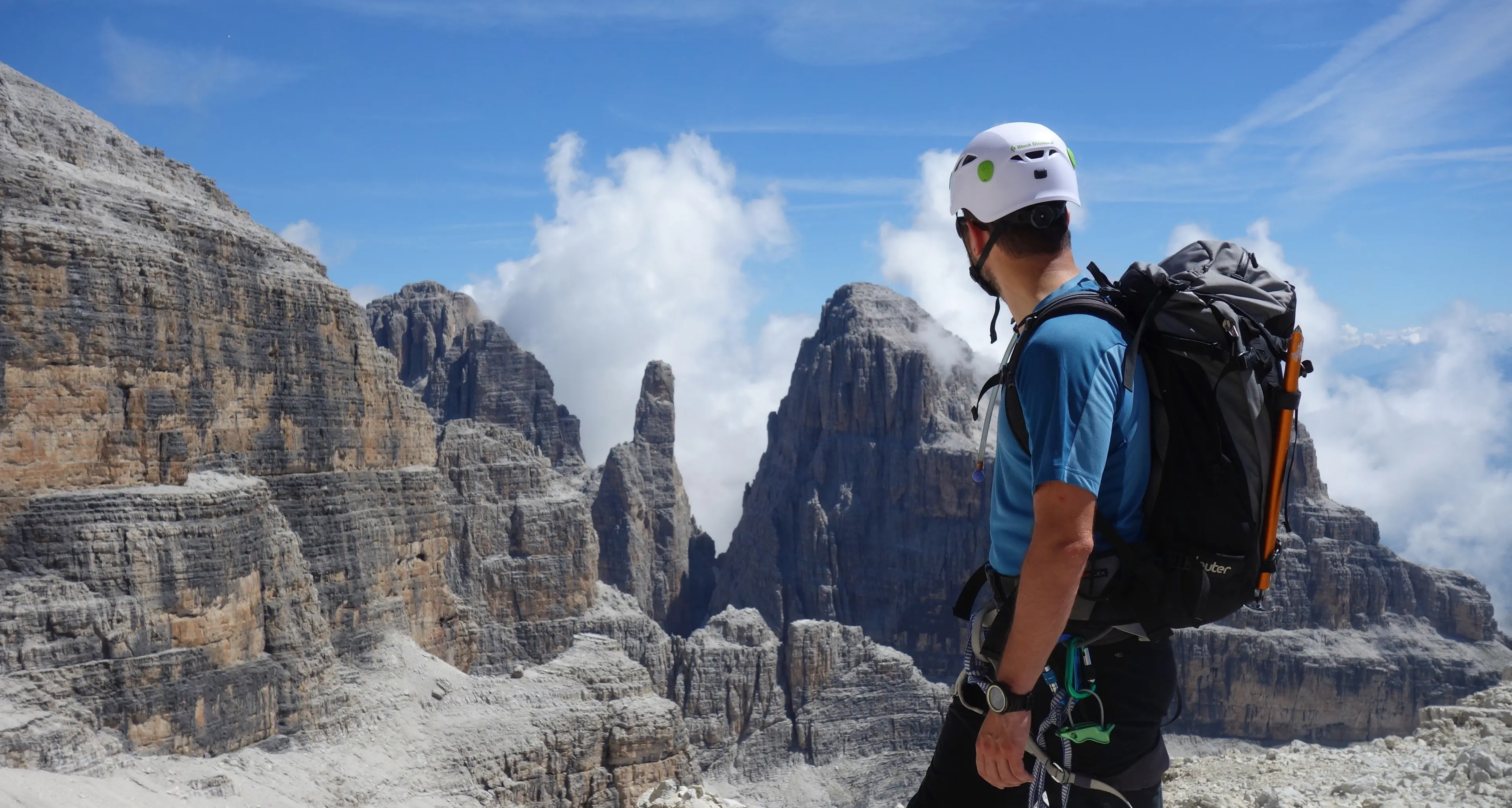 Tutti in parete: boom del turismo verticale