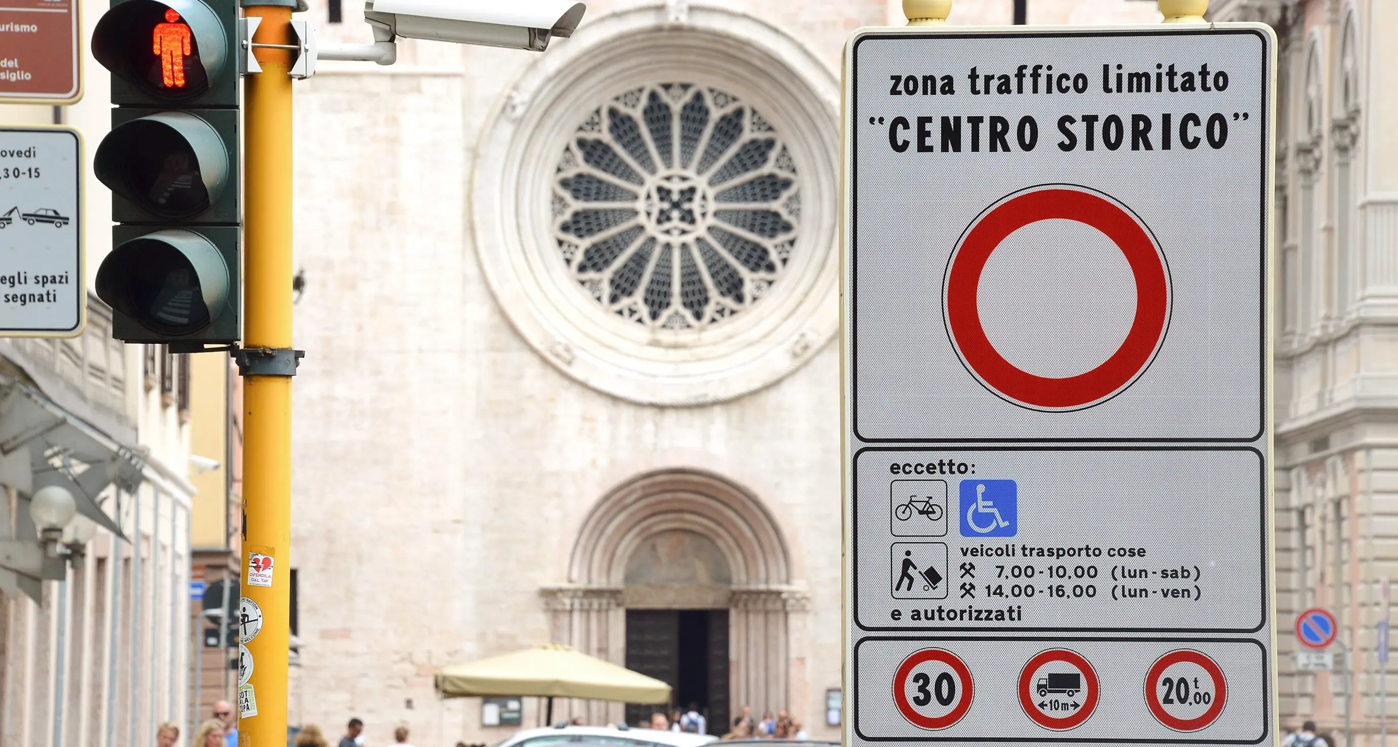 Varchi elettronici in città: oggi si fa sul serio
