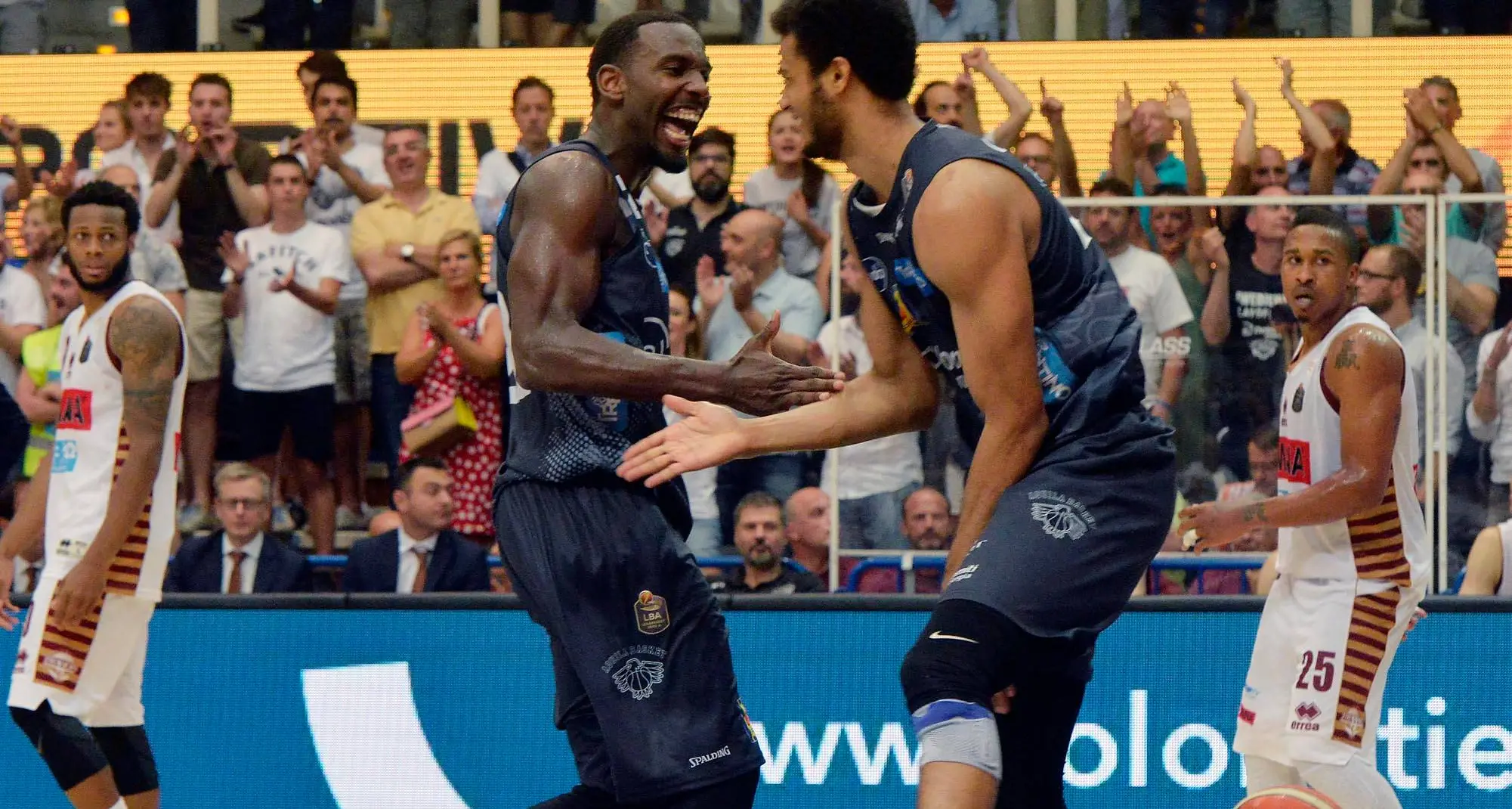 Aquila al PalaTrento per gara 4 di finale contro la Reyer Venezia