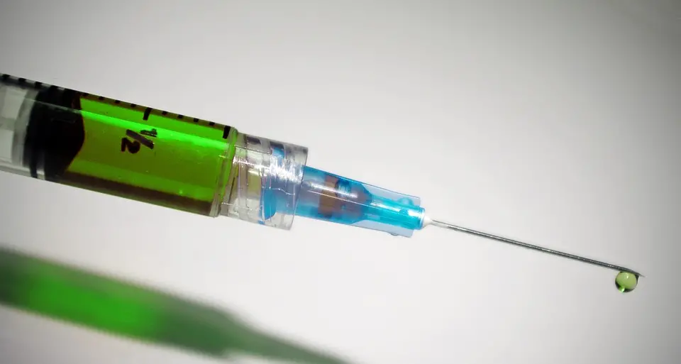 Dieci vaccini obbligatori per iscriversi a scuola Dopo il via libera della Camera dei deputati la «guida pratica» per i genitori dei bambini