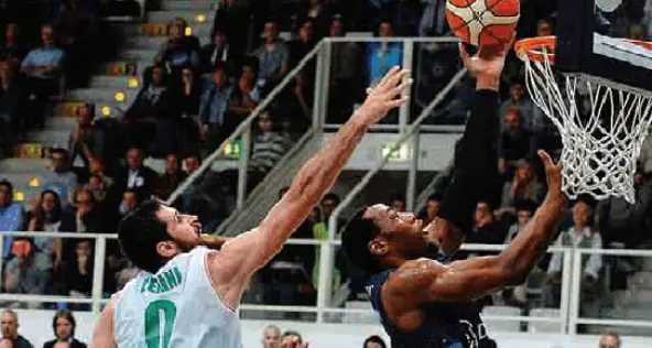 L'Aquila batte Avellino 77-75 È quarta: ora c'è Sassari