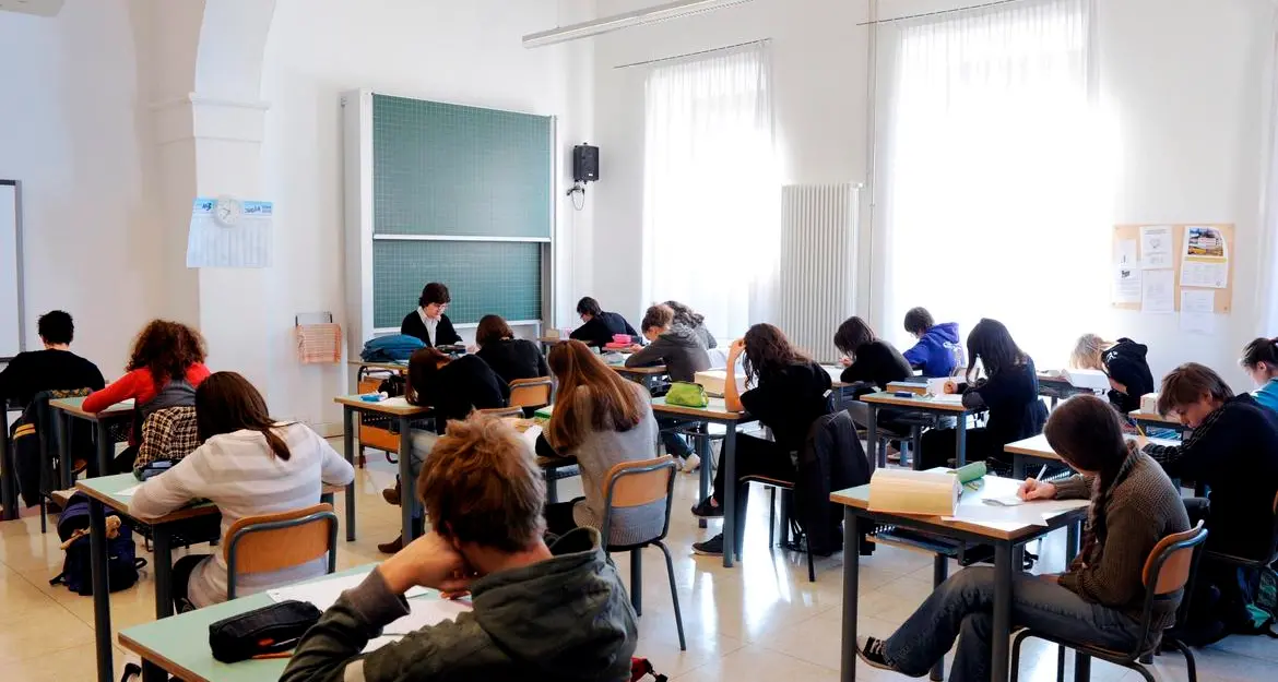 Coronavirus: si ritorna in classe in Trentino con una raffica di regole per l'igiene lavarsi le mani diventerà un'ossessione