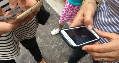 Educa: i genitori regalino biciclette e non telefonini