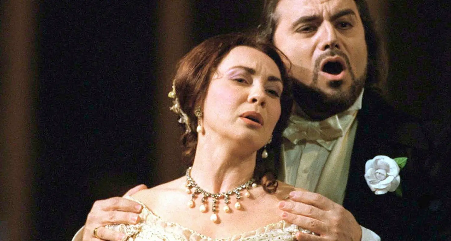 La lirica in città Sbarca La Traviata