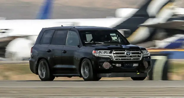 Altro che Bentley e Porsche è Toyota suv più veloce al mondo