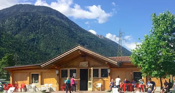 I pescatori gestiscono il B.C. Grill sulla ciclabile