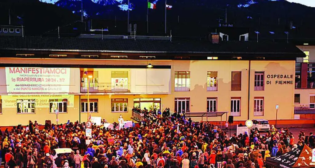 Ospedale di Cavalese, De Godenz bacchetta Cavada: «il merito è anche di tanta gente che ha lottato»