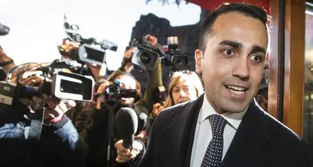 Di Maio: «Il 40% dei rumeni che importiamo sono criminali»