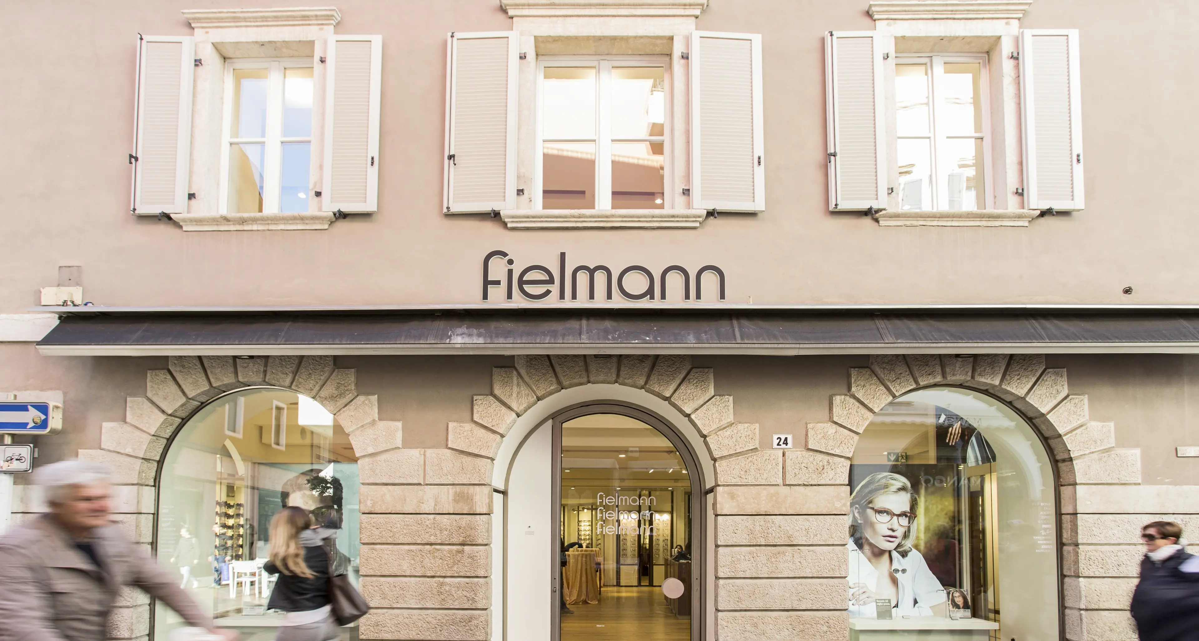 In centro apre «Fielmann» Occhiali per tutti i gusti