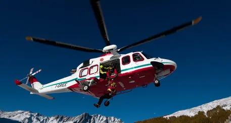 Due travolti dalla valanga Uno è stato estratto morto
