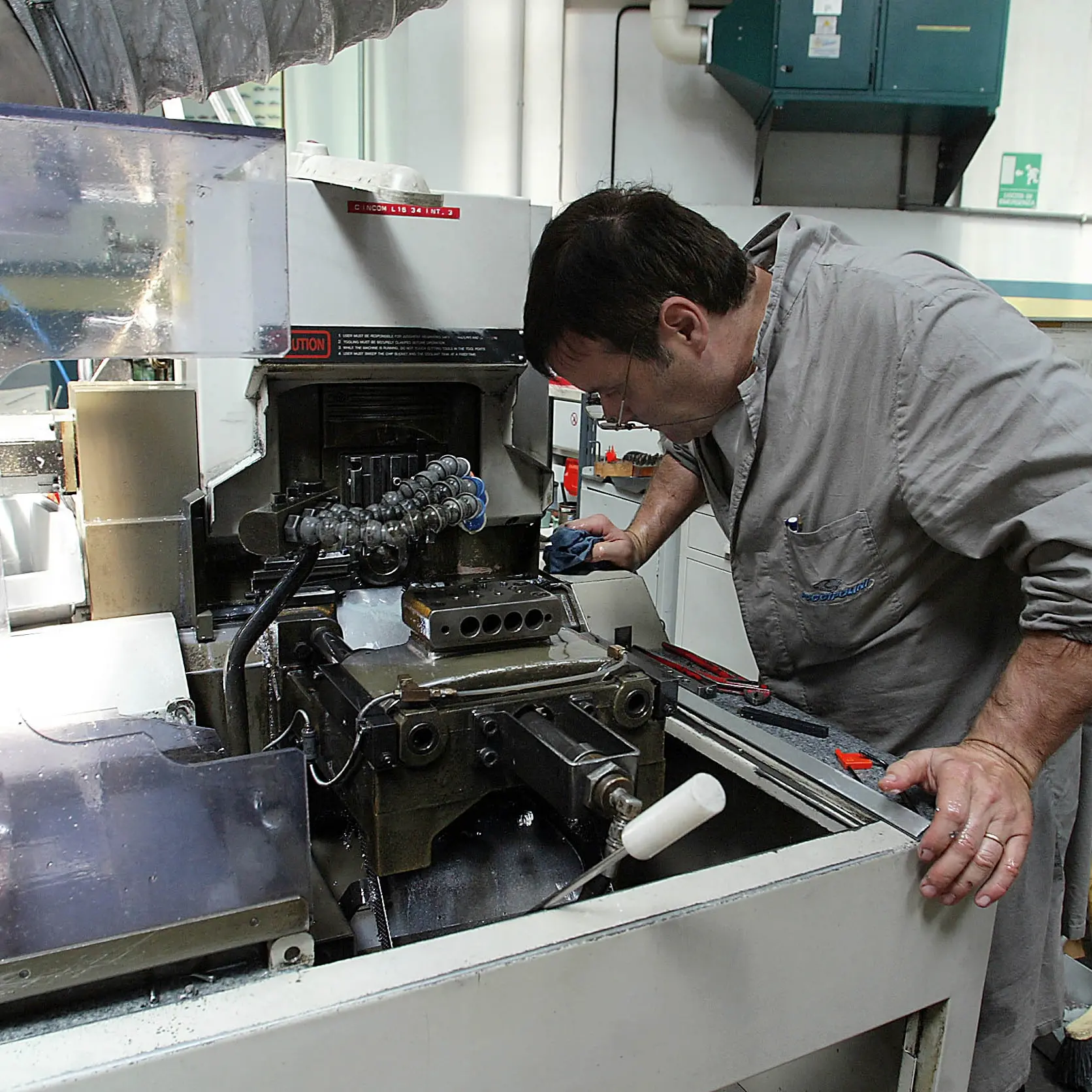 Produzione industriale accelera Più 5,3% rispetto al 2016