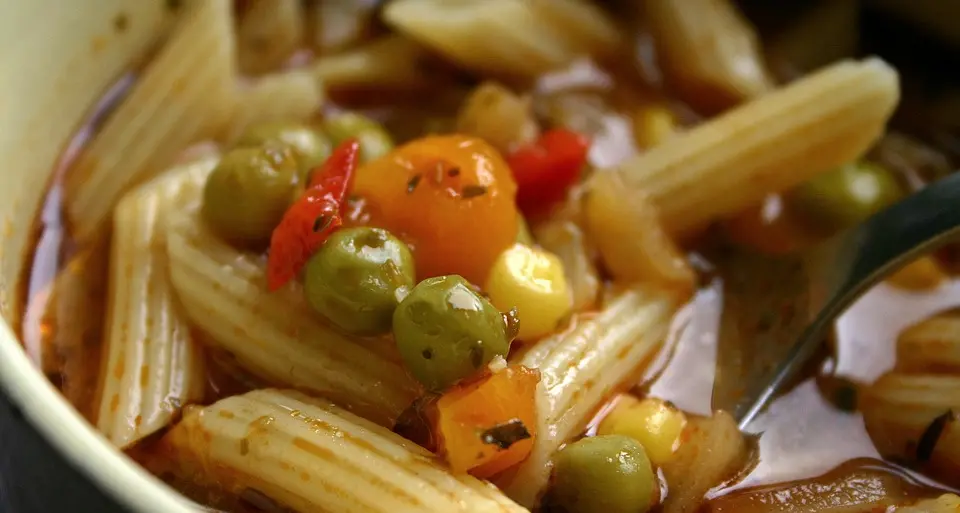 L'alimentazione vegetariana non piace alla Provincia No alla mozione Bezzi. E Borga: vegan contro natura