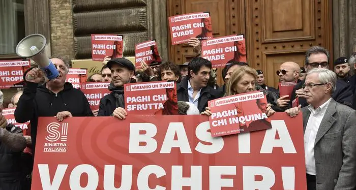 Nuova versione dei voucher Sinistra all'attacco: referendum