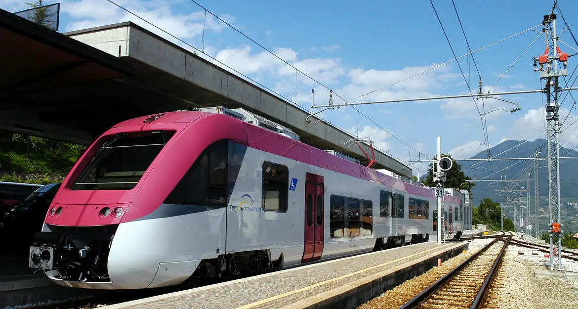 Bezzi (Fi): «Disagi paradossali sulla ferrovia Trento-Malè»