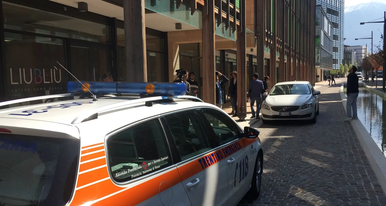 Trento, padre uccide i due figlioletti a martellate