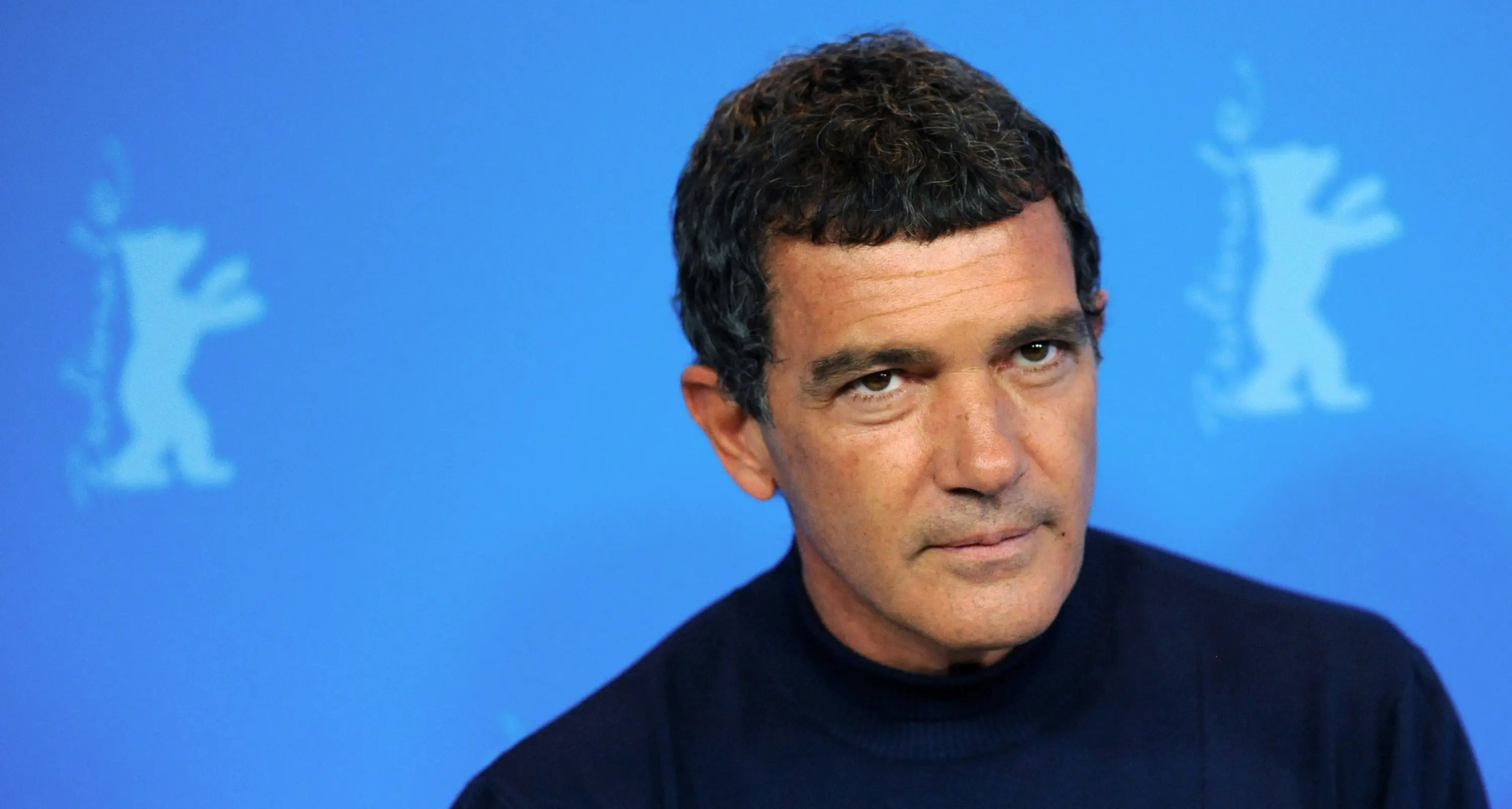 Banderas colto da infarto: sta meglio