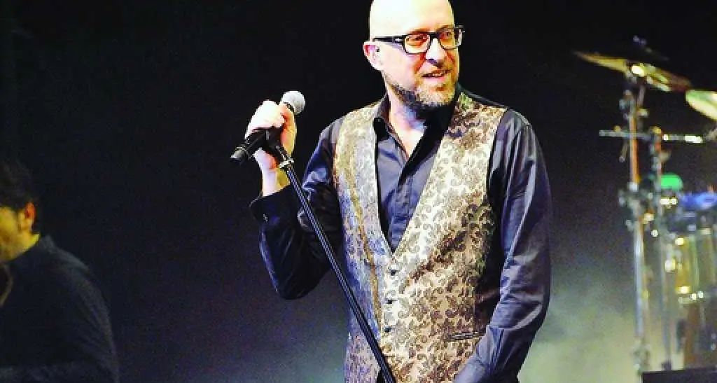 Mario Biondi, la voce «black» stasera porta il soul a Trento